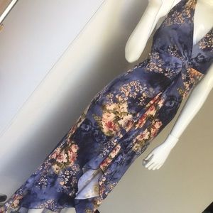 Perfect hi-lo halter dress.